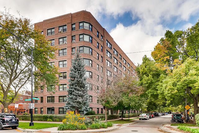 1st image of 4880 N Marine Dr APT 212