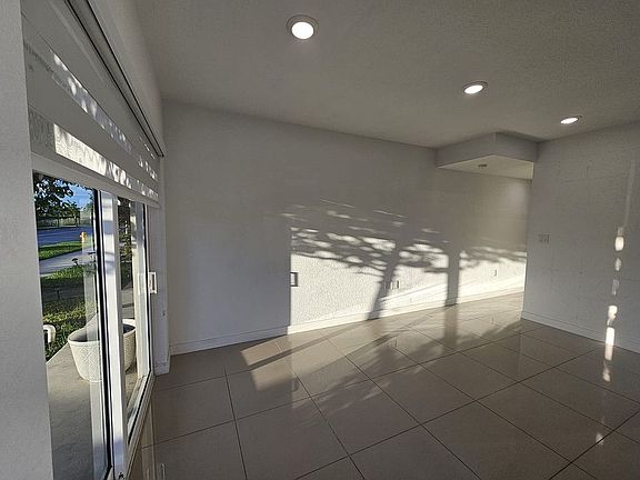 3rd image of 25879 SW 145th Ave Building 8