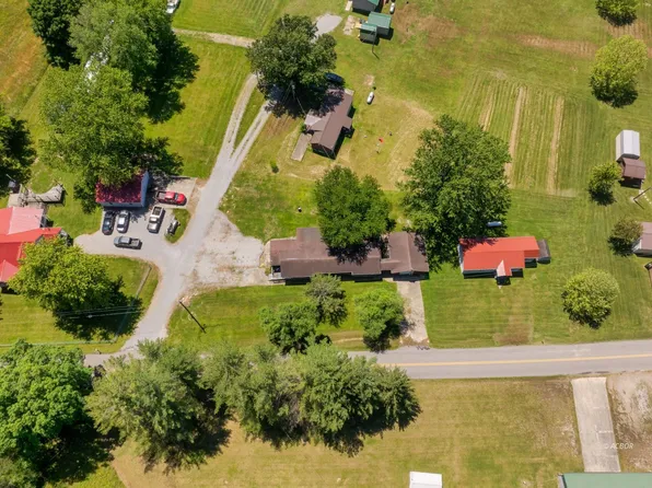 1595-1601 Pleasant Valley Rd, Vinton, OH 45686