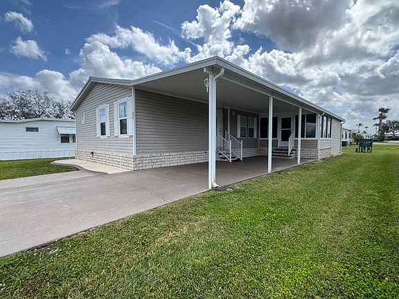 2nd image of 330 Pleasant Pl