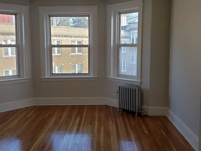 241 Freeman St #10 — Photo 7