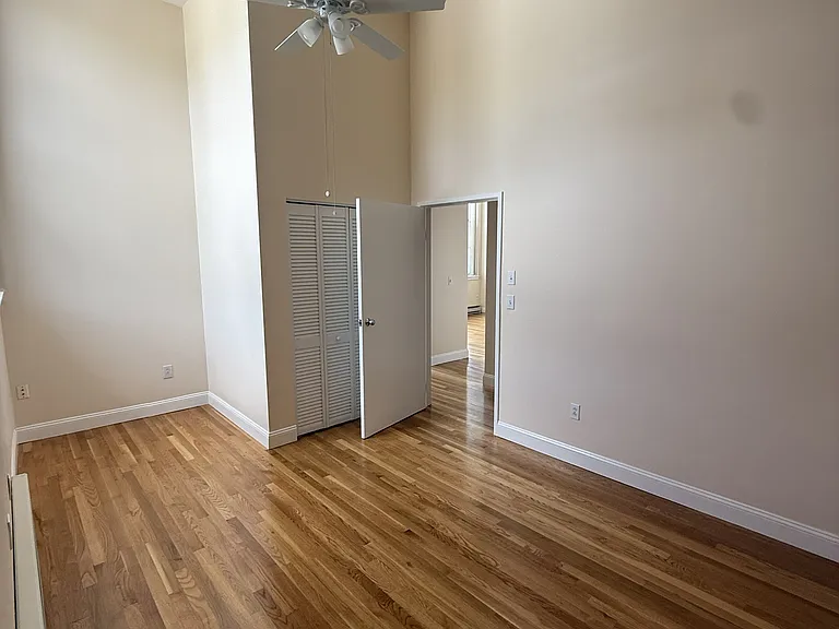 240 Heath St #302-1 — Photo 8