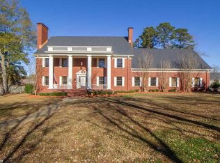 1810 Royal Oaks Dr, Malvern, AR 72104