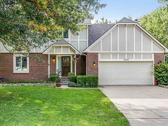 2nd image of 2337 N Stoneybrook Ct