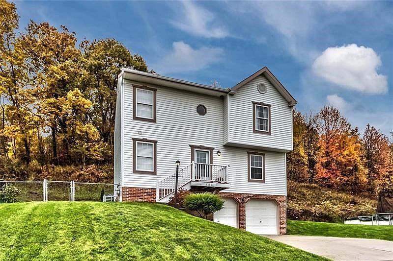 This is the perfect opportunity to make this gorgeous home your own.  Beautiful neighborhood. Cul De Sac location. Fenced in yar