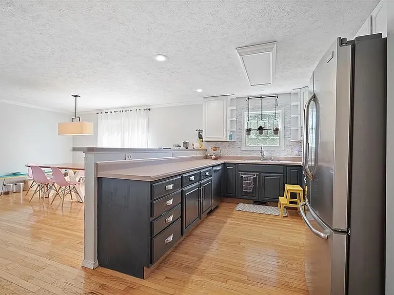 21 Rock Garden Ct — Photo 13