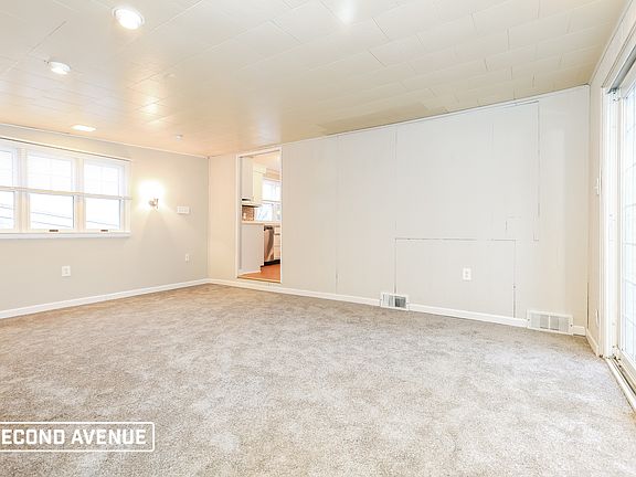 5th image of 639 Keystone St