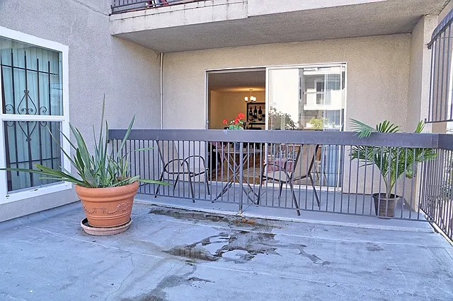 150 Pearl St #101 — Photo 6
