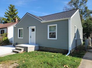 19762 Seminole, Redford, MI 48240