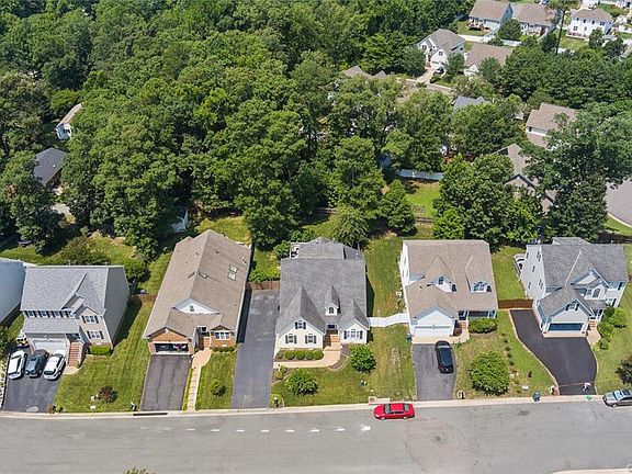 2nd image of 3316 Andover Hills Pl