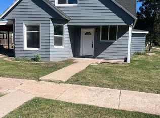 1020 E 20th St, Cheyenne, WY 82001