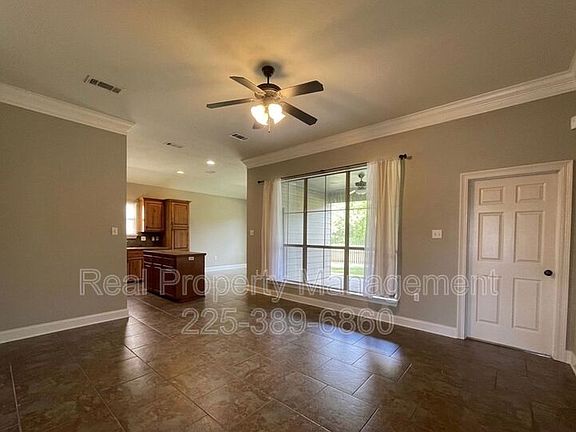 3rd image of 3131 Nicholson Lake Dr