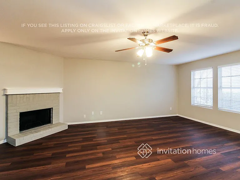2940 Marco Dr — Photo 4