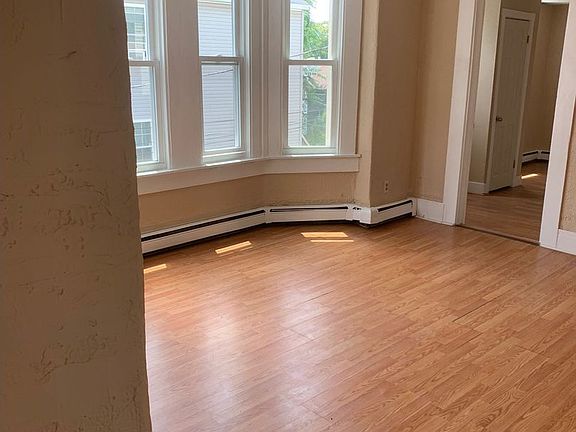 3rd image of 28-30 Morton St #30-2