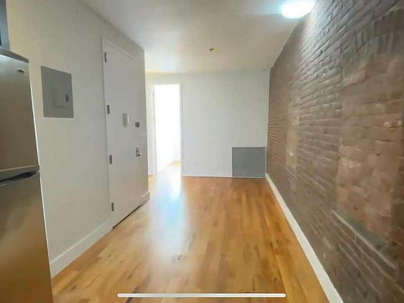 2nd image of 161 Maujer St #3P