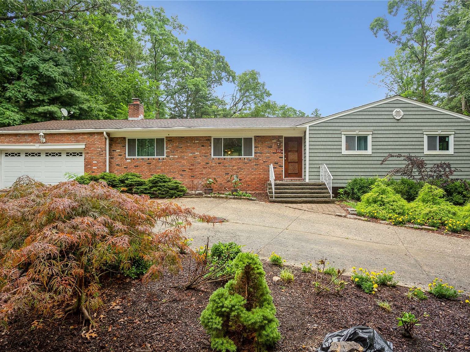 32 New Mill Road, Smithtown, NY 11787 Zillow