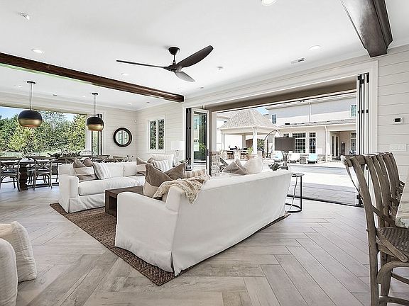 5th image of 1783 White Oak Dr
