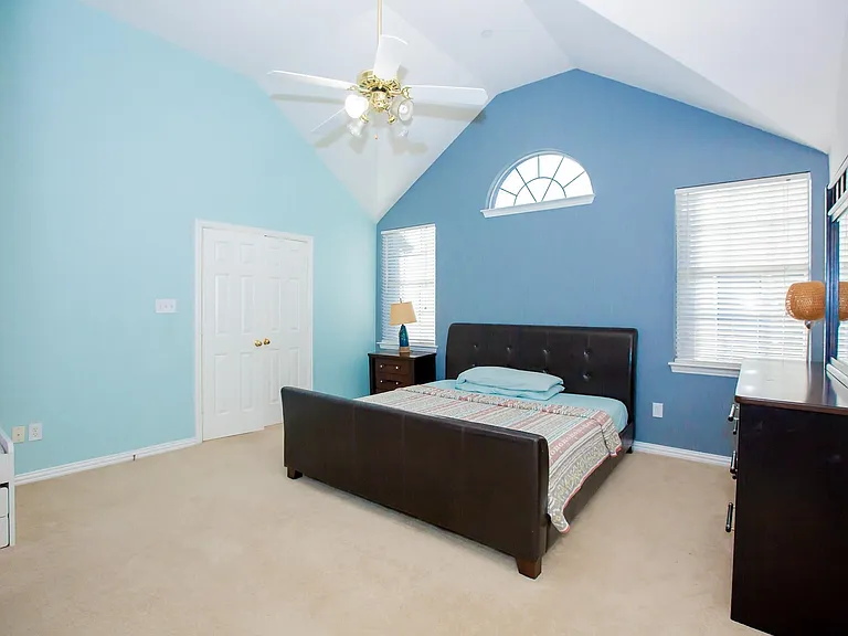 8335 Richmond Ct — Photo 15