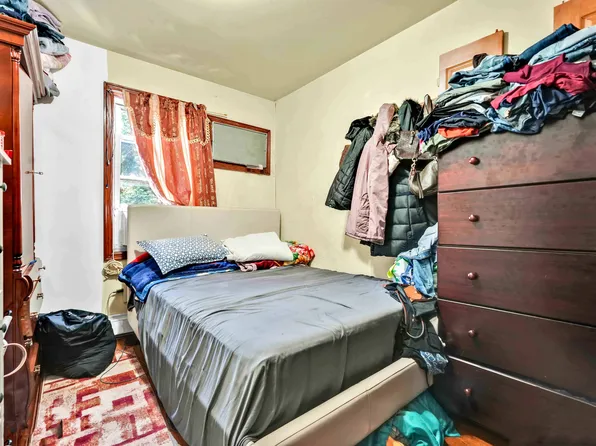 150-12 109th Avenue image 6 of 24