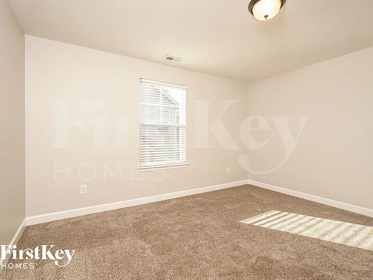 264 Water Mill Rd — Photo 9