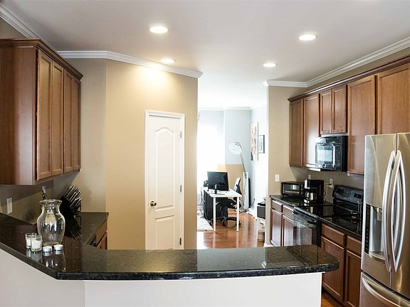 3rd image of 2466 Mildon Hall Ln