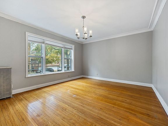 3rd image of 5320 S Kimbark Ave #1
