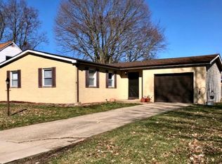 912 Frank Dr, Champaign, IL 61821