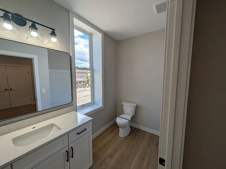 1 N Minnesota St #201 — Photo 10