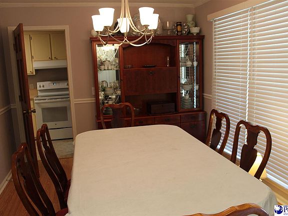 2nd image of 1012 Edgefield Ln
