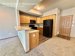 878 S Woodson Ct, Gardner, KS 66030