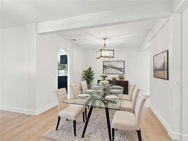 225 Armstrong Dr — Photo 39
