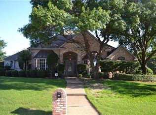 2401 Poplar Ct E, Colleyville, TX 76034