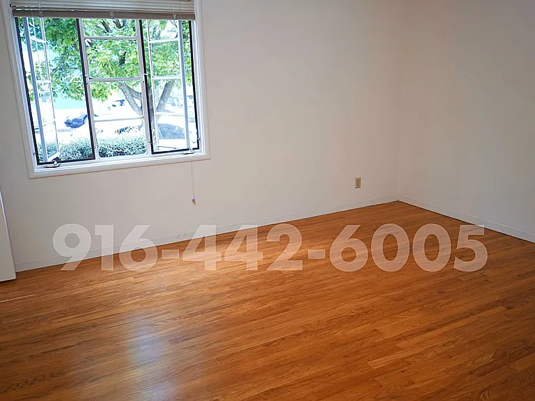 2426 P St #6 — Photo 9