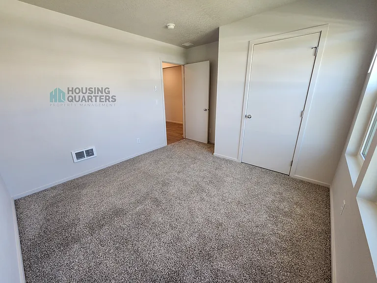 1808 E Boskoop St — Photo 14