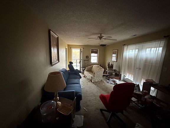 4th image of 1634 Crisp Rd