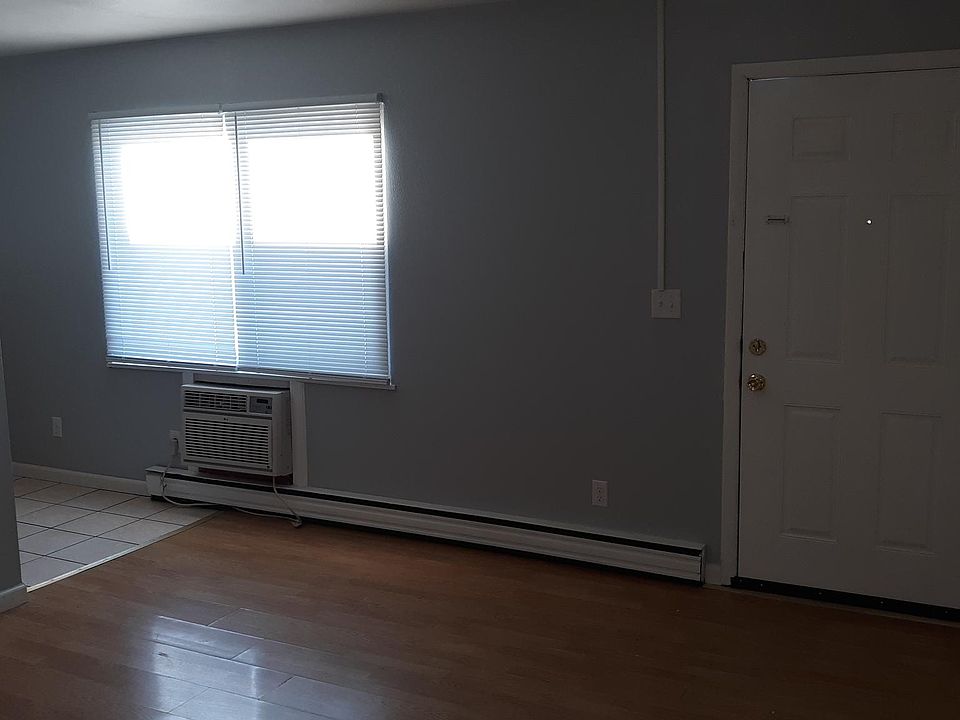 1st image of 410 E Poos Dr #B
