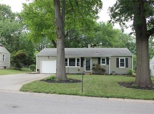 800 W 90th St, Kansas City, MO 64114