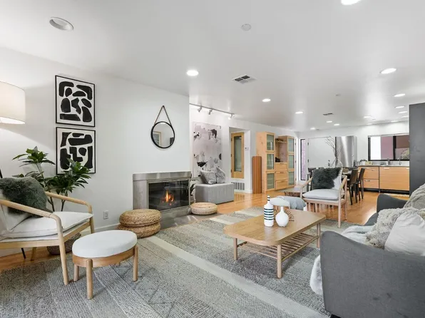 155 California Ave #G102, Palo Alto, CA 94306