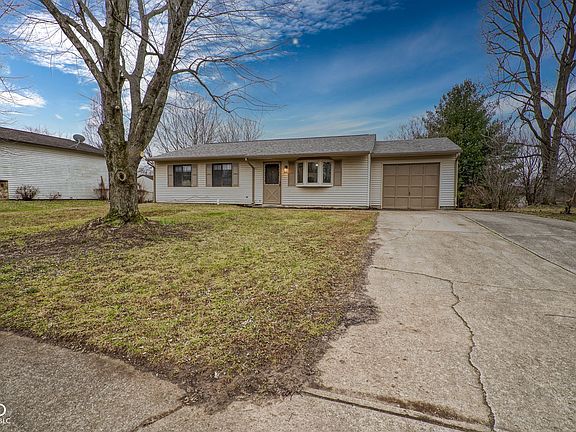 3rd image of 8632 Zephyr Dr