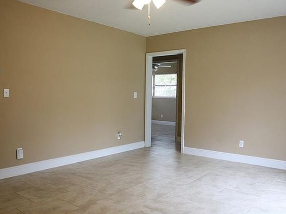 3rd image of 614 Beth Dr