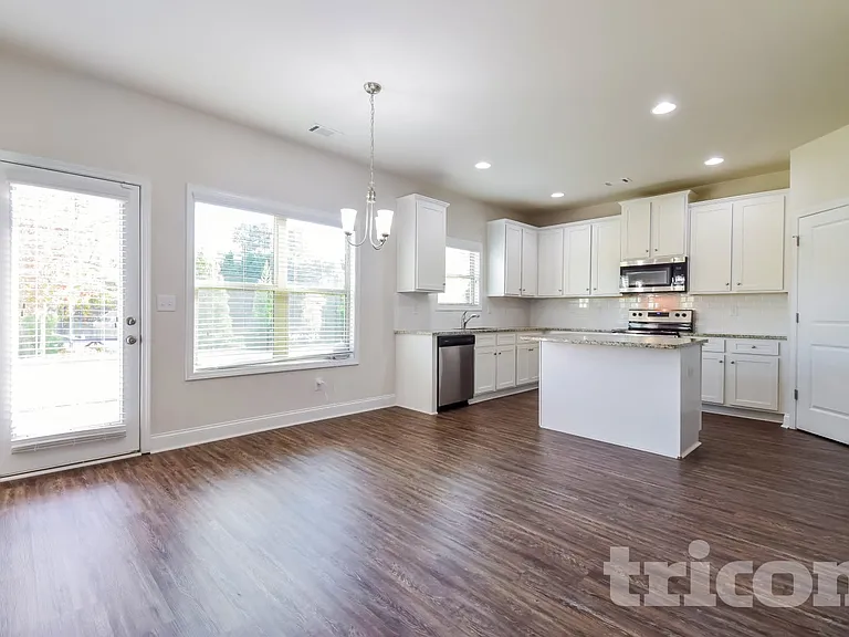 4352 Bella View Dr — Photo 4