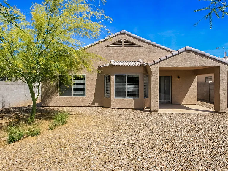 1617 W Kesler Ln — Photo 15