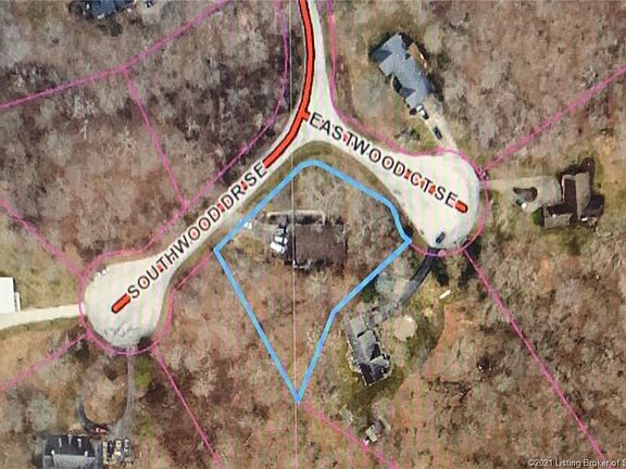 5th image of 210 Southwood Dr SE