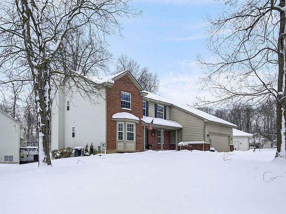 3rd image of 2091 Lone Birch Dr