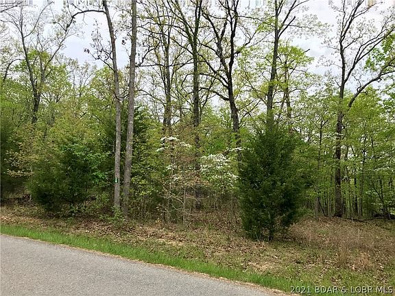 5th image of Muirfield Dr