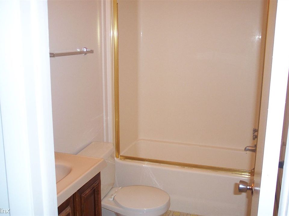 townhouse bath