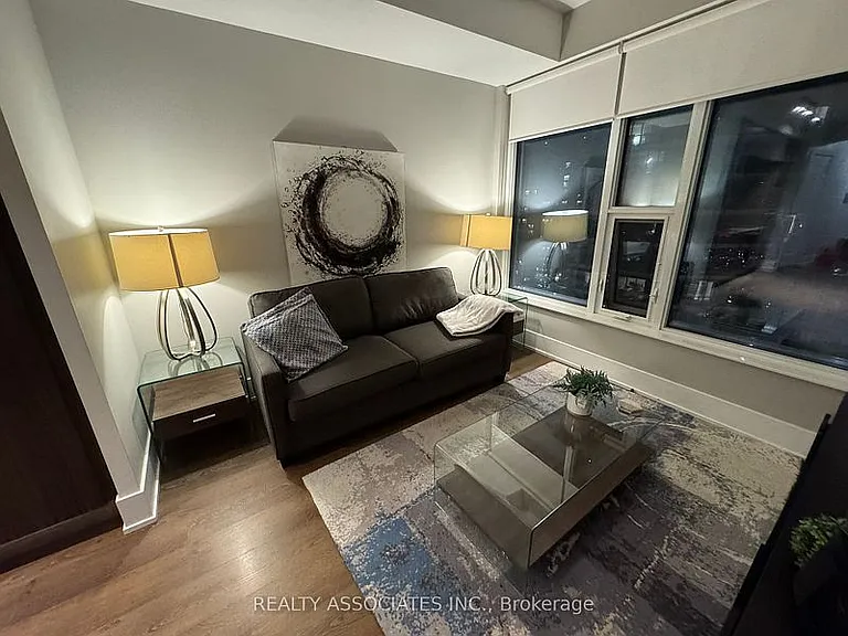 10 York St #2907 — Photo 54