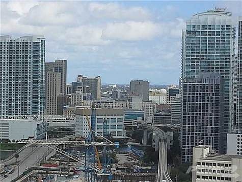 4th image of 1060 Brickell Ave APT 2415