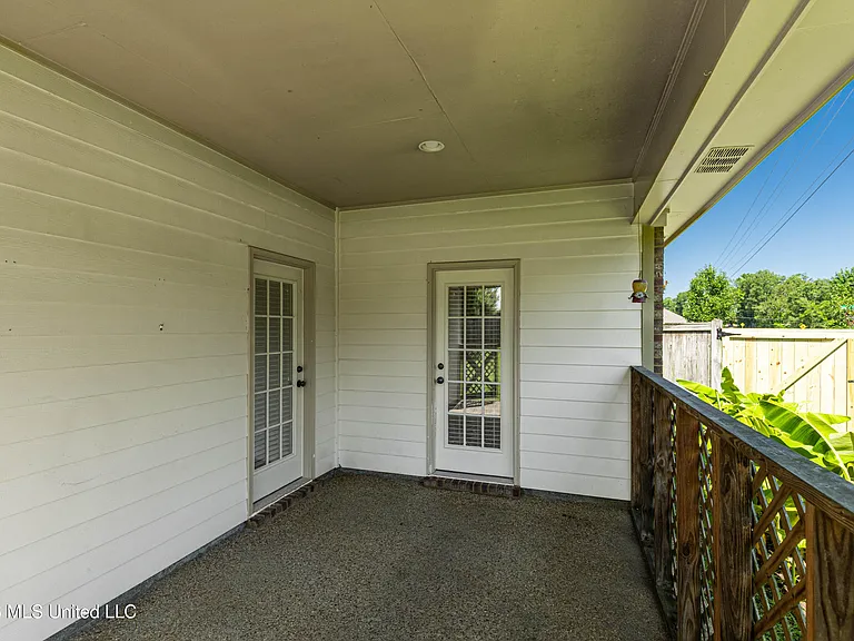 101 Sara Fox Dr — Photo 28