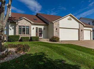 2398 Dynes Way, Sun Prairie, WI 53590